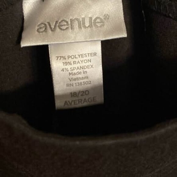 Avenue Black Leggings - Picture 2 of 2